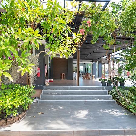 Baan Faa Talaychan Resort Chao Lao Beach Exterior foto